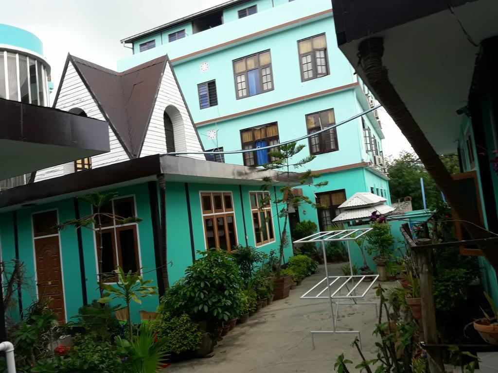 Gold Star Hotel Nyaung Shwe Exterior foto